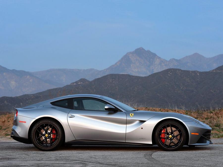  Ferrari F12berlinetta 2013 года  (US) (фото 12 из 12)